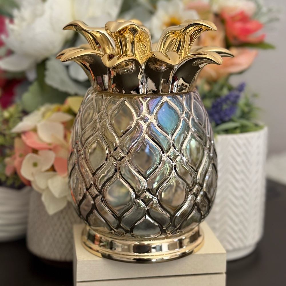 ππ BATH & BODY WORKS LIMITED EDITION GOLD GLASS PINEAPPLE 3-WICK CANDLE HOLDER - Picture 7 of 11